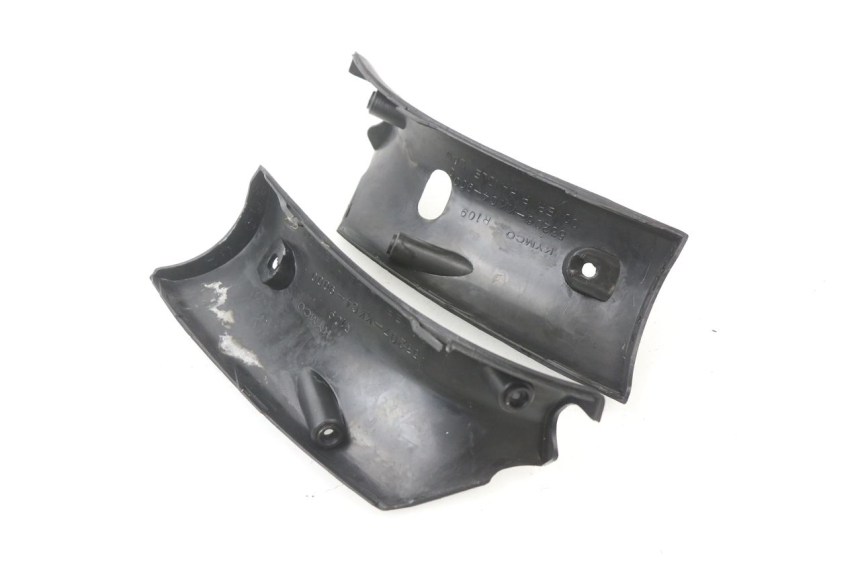 photo de LENKERVERKLEIDUNG HINTEN KYMCO GRAND DINK 250 (2002 - 2007) - Technische Nahaufnahme