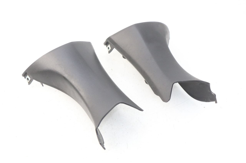photo de LENKERVERKLEIDUNG HINTEN SYM GTS EFI ABS 125 (2012 - 2016) - Detailansicht des Bauteils