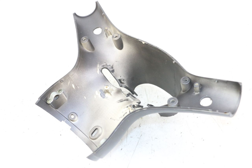 photo de LENKERVERKLEIDUNG HINTEN JM MOTORS VX 125 (2022 - 2025) - Details der Befestigungspunkte