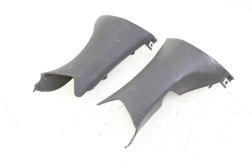 photo de LENKERVERKLEIDUNG HINTEN SYM JOYMAX 125 (2010 - 2017) - Zoom auf Gebrauchszustand