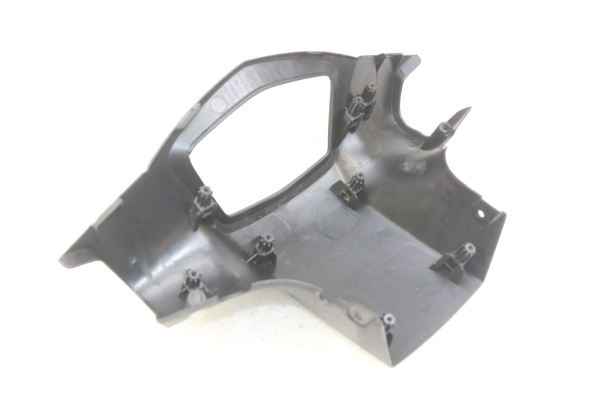 photo de HINTERE LENKERABDECKUNG PEUGEOT KISBEE 4T 50 (2010 - 2017) - Alternative Perspektive