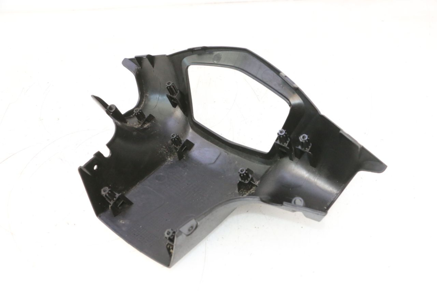 photo de LENKERVERKLEIDUNG HINTEN PEUGEOT KISBEE 4T 50 (2023 - 2026) - Oberflächenzustand und Material