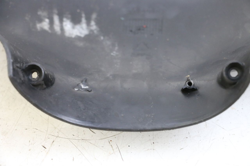 photo de LENKERVERKLEIDUNG HINTEN RENAULT KOURANOS 125 (2001 - 2004) - Detailansicht des Bauteils