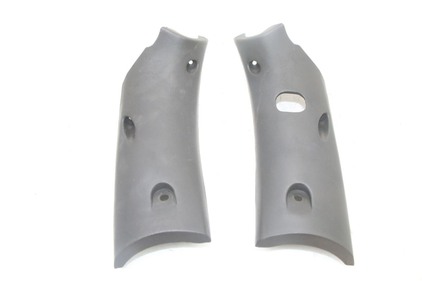 photo de LENKERVERKLEIDUNG HINTEN KYMCO GRAND DINK 125 (2008 - 2014) - Detailansicht des Bauteils