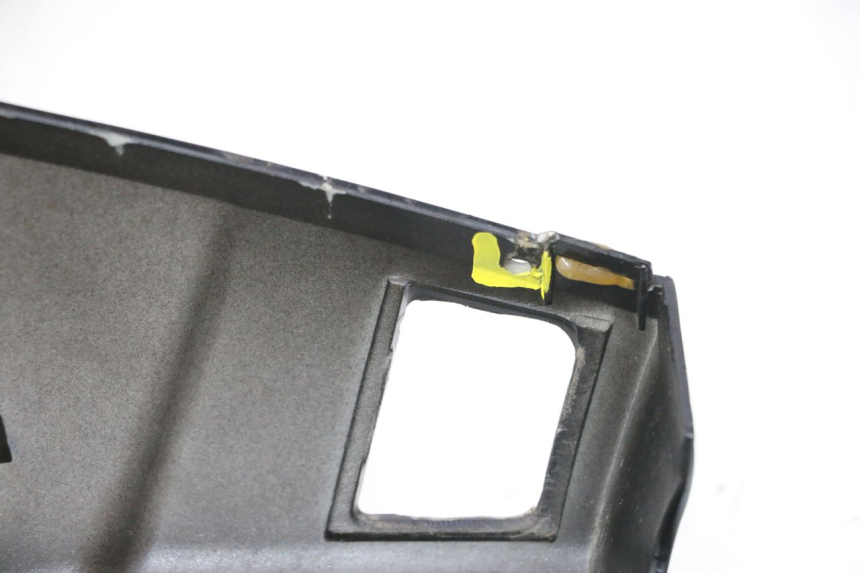 photo de LENKERVERKLEIDUNG HINTEN KYMCO LIKE 125 (2009 - 2016) - Fokus auf die Struktur