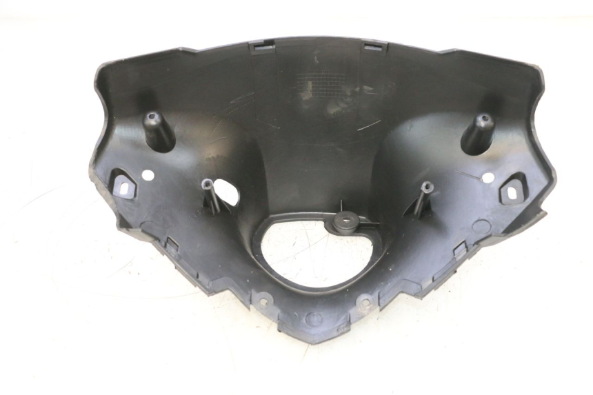 photo de LENKERVERKLEIDUNG HINTEN KEEWAY MATRIX RX9 125 (2006 - 2007) - Details der Befestigungspunkte