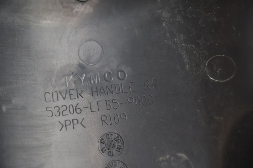 photo de LENKERVERKLEIDUNG HINTEN KYMCO MOVIE S 125 (2009 - 2018) - Oberflächenzustand und Material