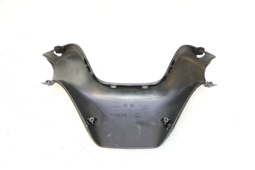 photo de LENKERVERKLEIDUNG HINTEN PIAGGIO MP3 LT 300 (2010 - 2016) - Oberflächenzustand und Material