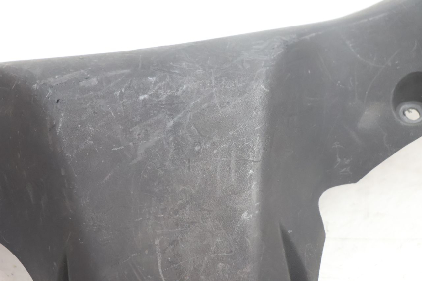 photo de LENKERVERKLEIDUNG HINTEN YAMAHA NEO'S NEOS 2T 50 (1998 - 2007) - Detailansicht des Bauteils
