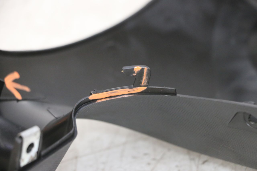 photo de HINTERE LENKERABDECKUNG JM MOTORS SANTANA 50 (2014 - 2023) - Technische Nahaufnahme