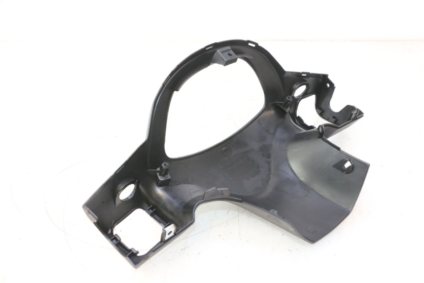 photo de HINTERE LENKERABDECKUNG JM MOTORS SANTANA 50 (2014 - 2023) - Charakteristische Merkmale
