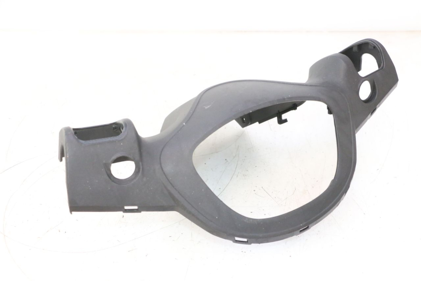 photo de HINTERE LENKERABDECKUNG JM MOTORS SANTANA 50 (2014 - 2023) - Technische Nahaufnahme