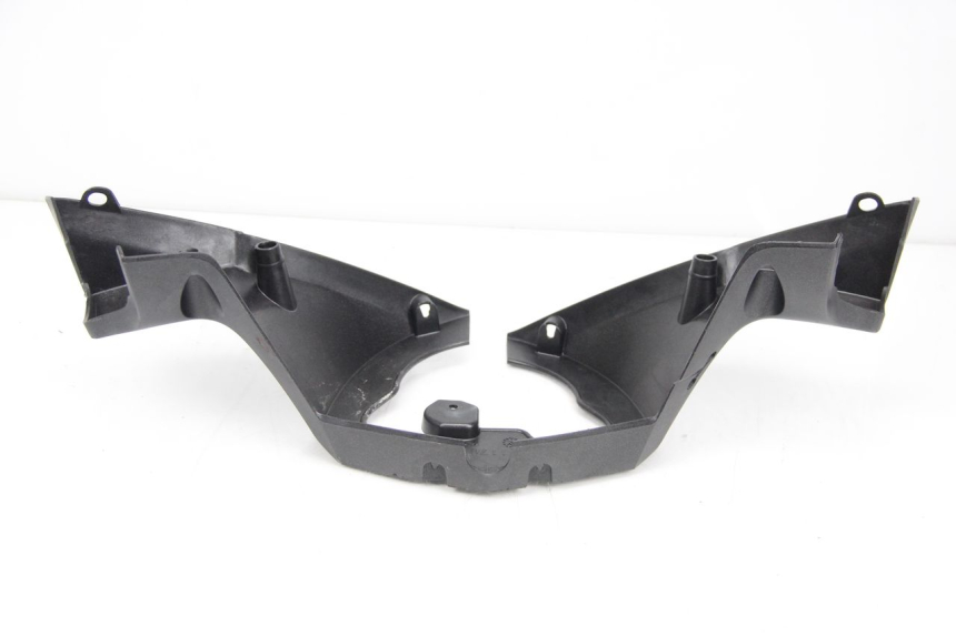 photo de LENKERVERKLEIDUNG HINTEN PEUGEOT SATELIS 125 (2013 - 2018) - Detailansicht des Bauteils