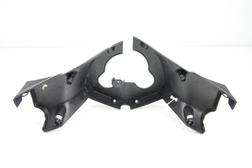 photo de LENKERVERKLEIDUNG HINTEN PEUGEOT SATELIS 125 (2013 - 2018) - Technische Nahaufnahme