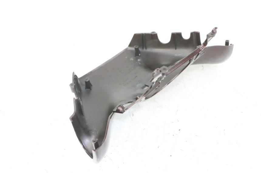 photo de LENKERVERKLEIDUNG HINTEN APRILIA SCARABEO GT TOURING 125 (1999 - 2005) - Zoom auf Gebrauchszustand