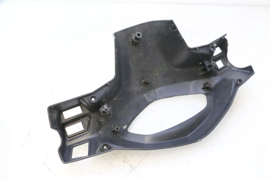 photo de RüCKSPIEGELABDECKUNG HONDA SCV LEAD 100 (2003 - 2007) - Detailansicht des Bauteils