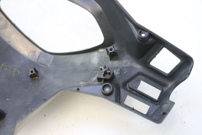 photo de RüCKSPIEGELABDECKUNG HONDA SCV LEAD 100 (2003 - 2007) - Technische Nahaufnahme
