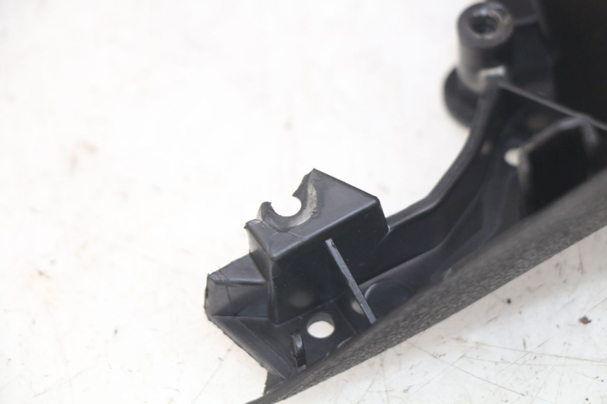 photo de HINTERE LENKERABDECKUNG MBK SKYCRUISER 125 (2010 - 2013) - Alternative Perspektive