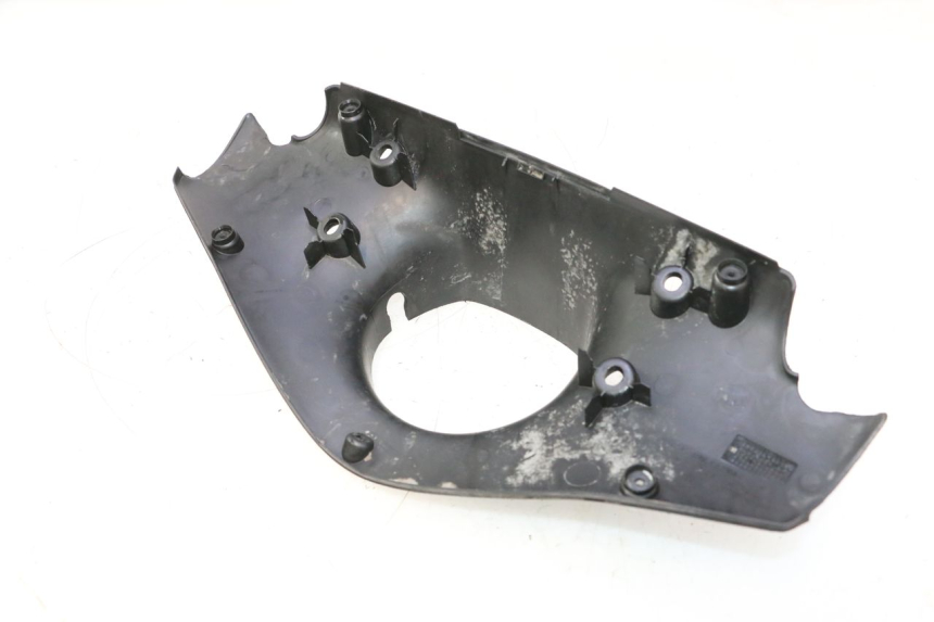 photo de LENKERVERKLEIDUNG HINTEN PEUGEOT SPEEDFIGHT 2 AC 50 (2000 - 2009) - Detailansicht des Bauteils