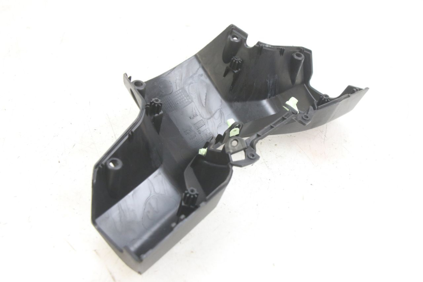 photo de HINTERE LENKERABDECKUNG PEUGEOT SPEEDFIGHT 4 4T 50 (2015 - 2020) - Zoom auf Gebrauchszustand