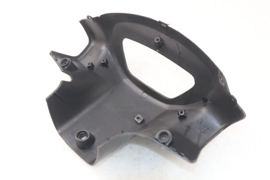 photo de LENKERVERKLEIDUNG HINTEN FYM STRADA 50 (2007 - 2014) - Details der Befestigungspunkte