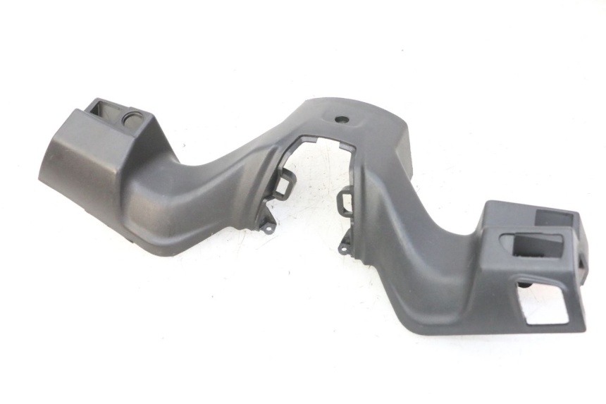 photo de HINTERE LENKERABDECKUNG APRILIA SXR 50 (2021 - 2023) - Zoom auf Gebrauchszustand