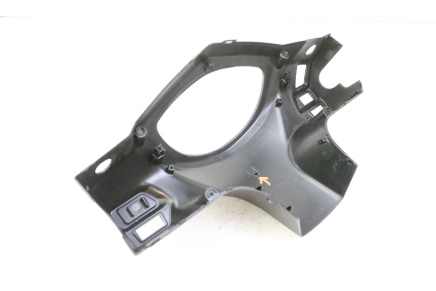 photo de HINTERE LENKERABDECKUNG SYM ORBIT III 3 4T 50 (2018 - 2021) - Detailansicht des Bauteils