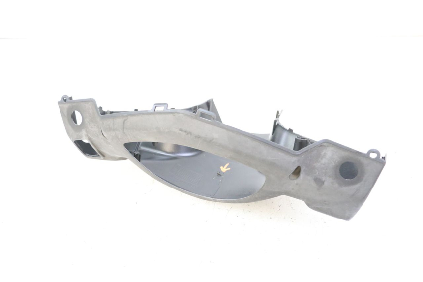 photo de HINTERE LENKERABDECKUNG SYM ORBIT III 3 4T 50 (2018 - 2021) - Details der Befestigungspunkte