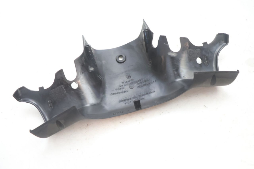 photo de LENKERVERKLEIDUNG HINTEN PEUGEOT TREKKER TKR 50 (2005 - 2014) - Details der Befestigungspunkte