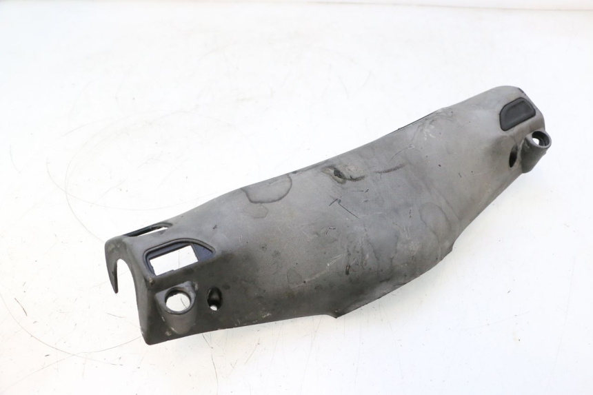 photo de LENKERVERKLEIDUNG HINTEN PIAGGIO TYPHOON 50 (2000 - 2009) - Details der Befestigungspunkte
