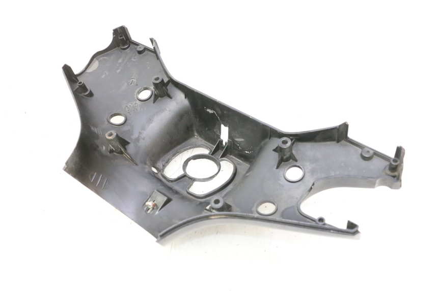 photo de LENKERVERKLEIDUNG HINTEN PIAGGIO VESPA PK FL 2T 50 (1990 - 1996) - Details der Befestigungspunkte