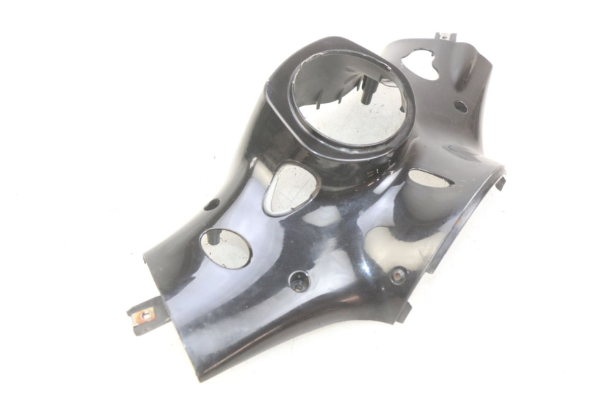 photo de HINTERE LENKERABDECKUNG PIAGGIO VESPA PRIMAVERA 2T 50 (2013 - 2018) - Zoom auf Gebrauchszustand