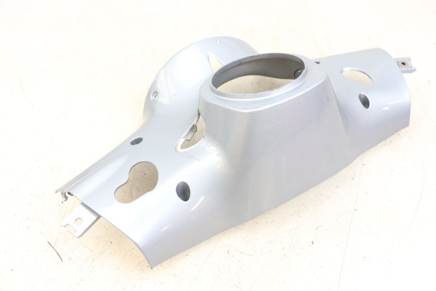 photo de LENKERVERKLEIDUNG HINTEN PIAGGIO VESPA PRIMAVERA 4T 50 (2021 - 2024) - Detailansicht des Bauteils