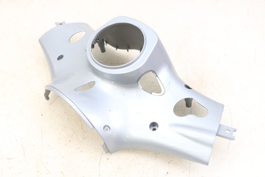 photo de LENKERVERKLEIDUNG HINTEN PIAGGIO VESPA PRIMAVERA 4T 50 (2021 - 2024) - Zoom auf Gebrauchszustand