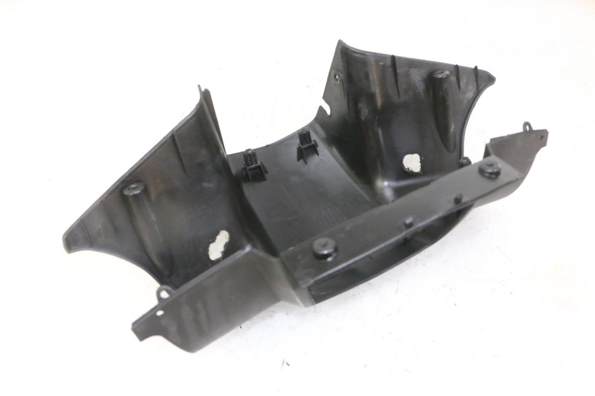 photo de LENKERVERKLEIDUNG HINTEN PEUGEOT VIVACITY NEW 4T 50 (2008 - 2017) - Details der Befestigungspunkte