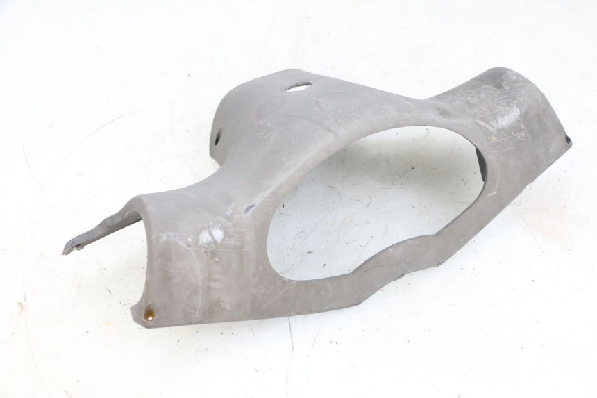 photo de LENKERVERKLEIDUNG HINTEN PEUGEOT VIVACITY 100 (1999 - 2008) - Details der Befestigungspunkte