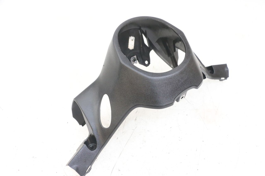 photo de HINTERE LENKERABDECKUNG YAMAHA XMAX X-MAX ABS 125 (2017 - 2020) - Technische Nahaufnahme