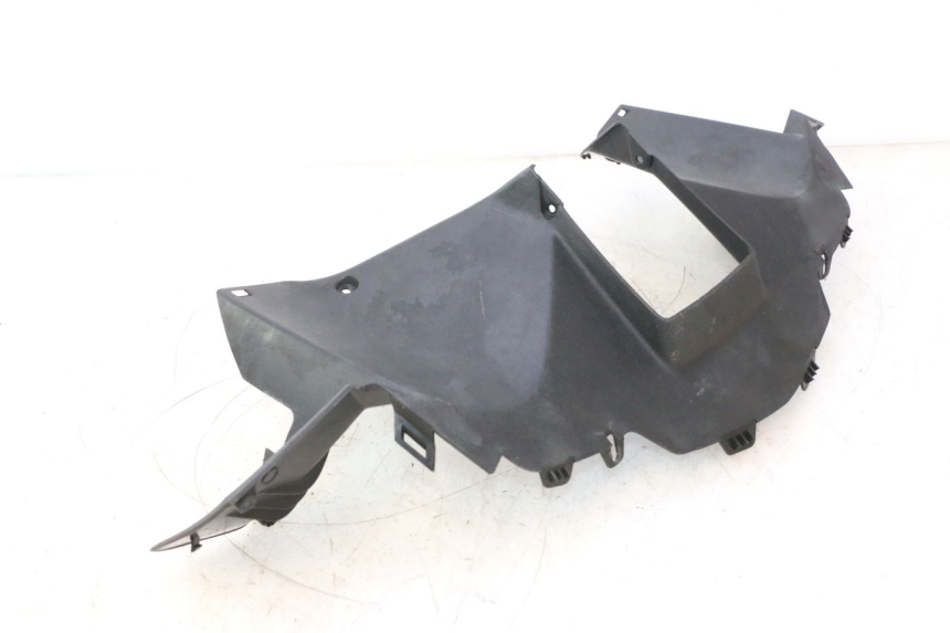 photo de HINTERE LENKERABDECKUNG YAMAHA XMAX X-MAX 125 (2006 - 2009) - Technische Nahaufnahme