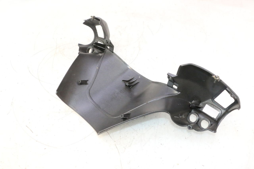 photo de LENKERVERKLEIDUNG HINTEN PIAGGIO X8 STREET 125 (2006 - 2007) - Oberflächenzustand und Material