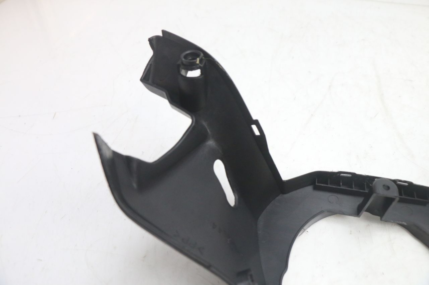 photo de LENKERVERKLEIDUNG HINTEN YAMAHA XP T-MAX ABS 500 (2005 - 2005) - Detailansicht des Bauteils