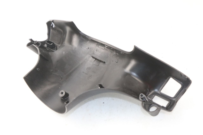 photo de HINTERE LENKERABDECKUNG PIAGGIO ZIP 2T 50 (2009 - 2019) - Detailansicht des Bauteils