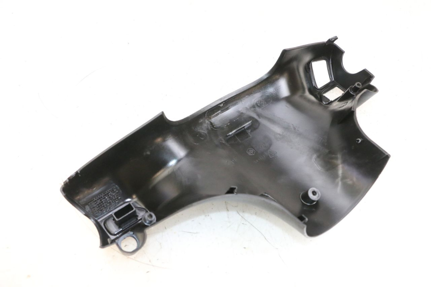 photo de HINTERE LENKERABDECKUNG PIAGGIO ZIP 2T 50 (2009 - 2019) - Alternative Perspektive