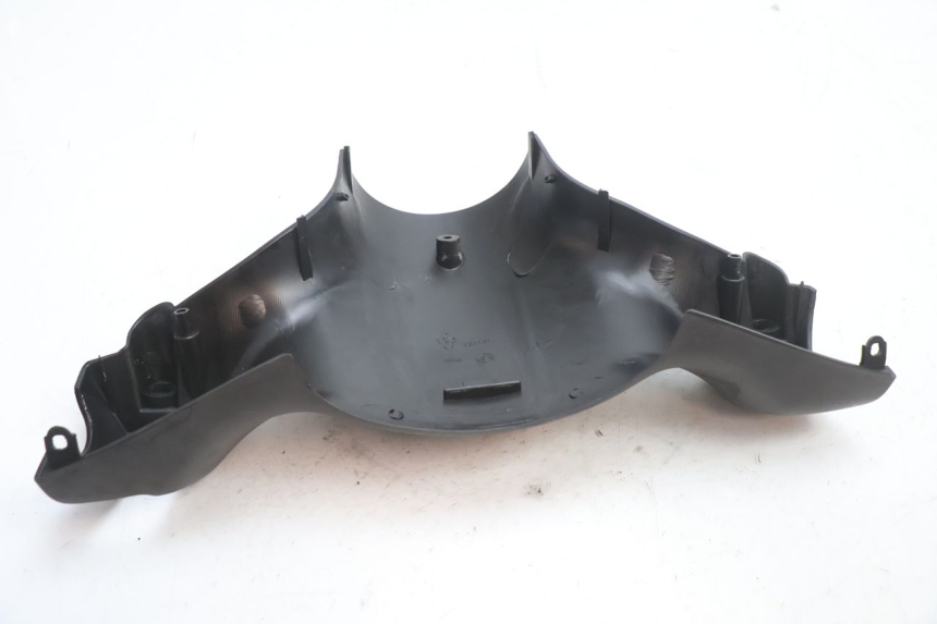 photo de HINTERE LENKERABDECKUNG PIAGGIO ZIP 2T 50 (2009 - 2019) - Technische Nahaufnahme