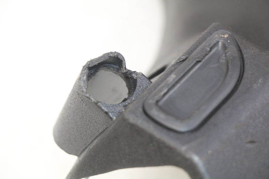 photo de HINTERE LENKERABDECKUNG PIAGGIO ZIP 4T 50 (2018 - 2020) - Detailansicht des Bauteils