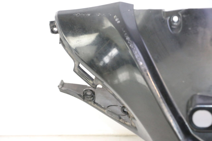 photo de VORDERER LENKERABDECKUNG KYMCO AGILITY 16+ 4T 50 (2018 - 2023) - Detailansicht des Bauteils