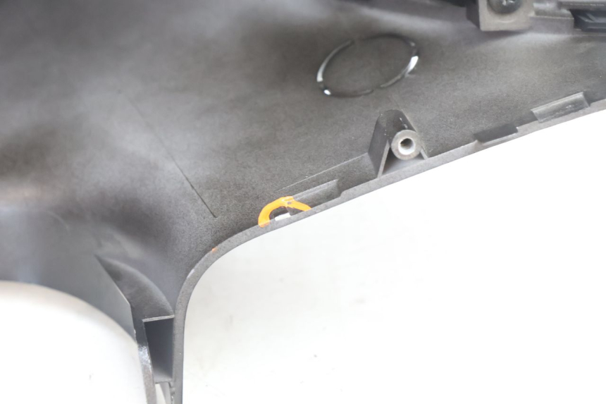 photo de LENKERVERKLEIDUNG VORNE KYMCO AGILITY CITY 16P 125 (2015 - 2024) - Oberflächenzustand und Material
