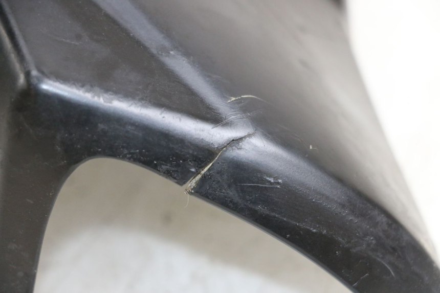 photo de LENKERVERKLEIDUNG VORNE KYMCO AGILITY PREMIUM 50 (2007 - 2010) - Detailansicht des Bauteils