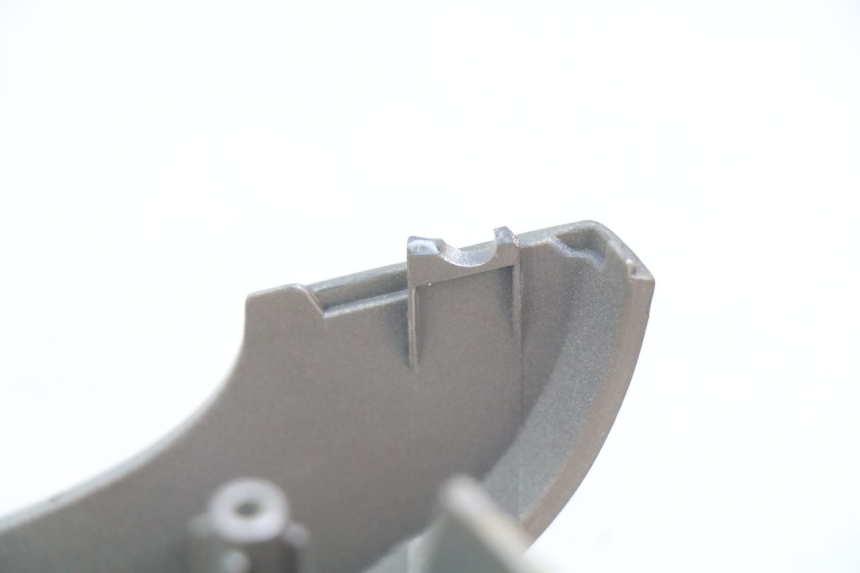 photo de VORDERE LENKERABDECKUNG ECCITY ARTELEC 670 1 (2013 - 2017) - Detailansicht des Bauteils