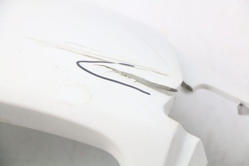 photo de LENKERVERKLEIDUNG VORNE PGO BIG MAX 50 (2001 - 2009) - Oberflächenzustand und Material