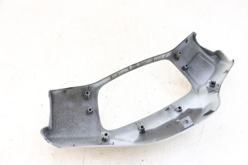 photo de VORDERER LENKERABDECKUNG MBK BOOSTER SPIRIT 50 (2004 - 2017) - Zoom auf Gebrauchszustand